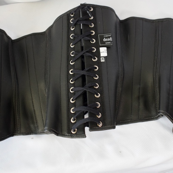 Deadly Girlz Corset - Picture 4 of 5